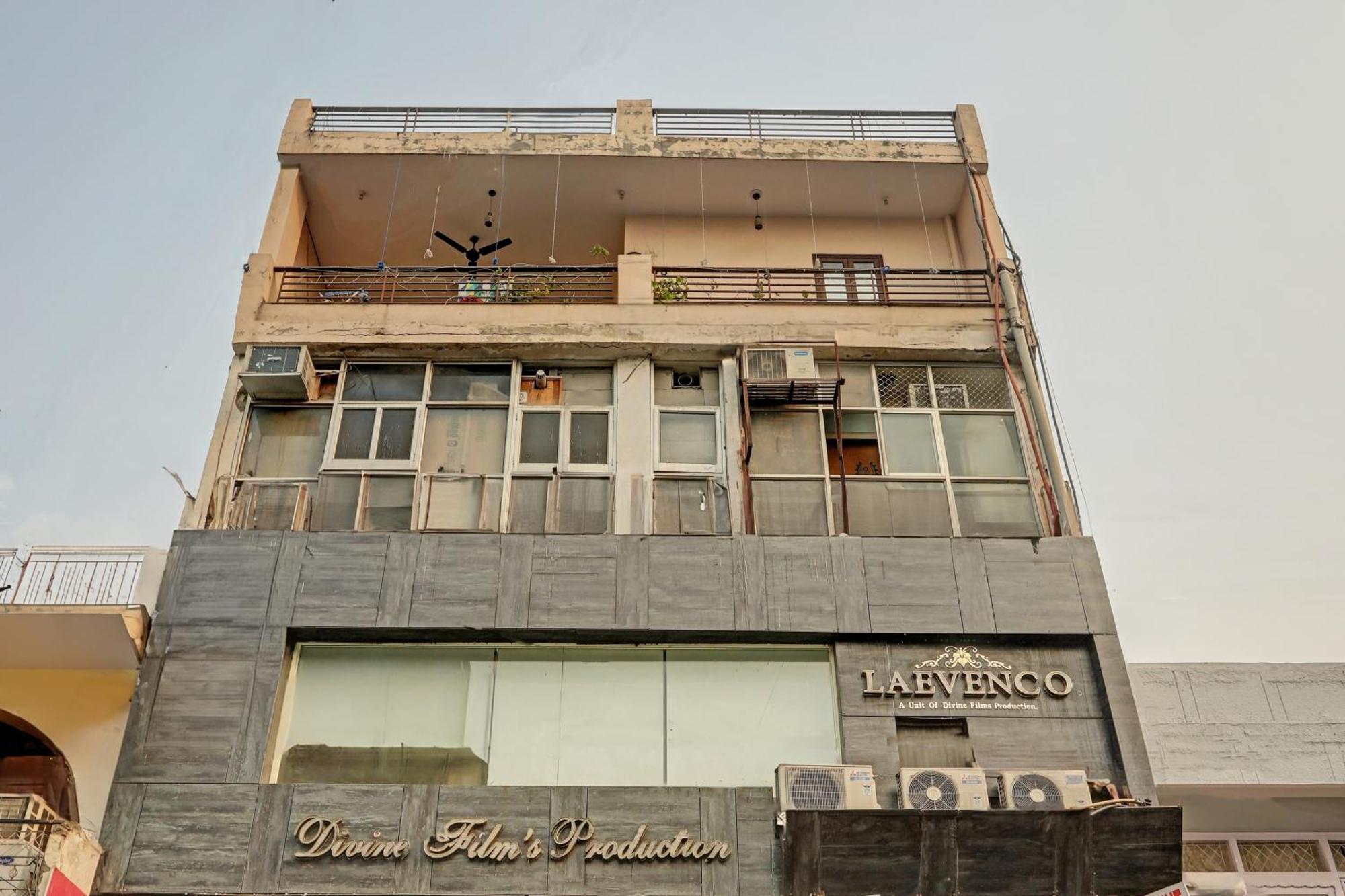 Hotel O Kanak Palace นิวเดลี ภายนอก รูปภาพ